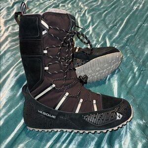 Vasque Lost 40 Snow Winter Boots Women’s 9 1/2 BNWT